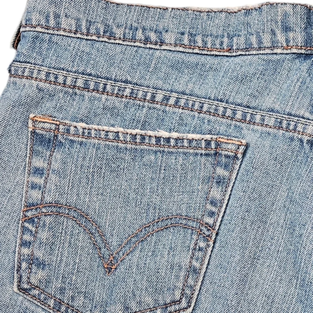 Levi's 515 Distressed Denim Shorts Size 12 - Picture 6 of 9